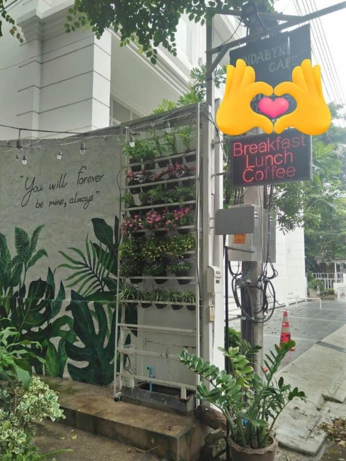 Jindabyne Cafe & Hostel Chiang Mai Exterior foto