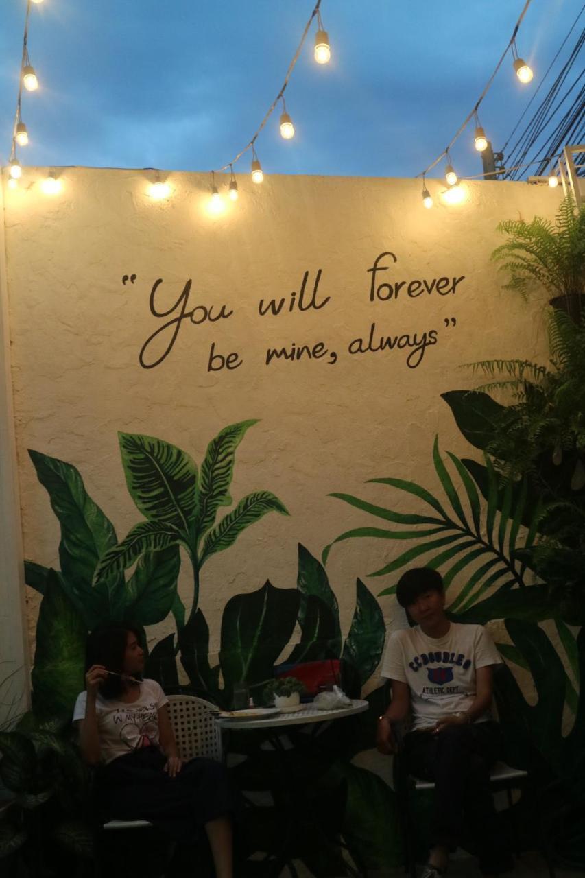 Jindabyne Cafe & Hostel Chiang Mai Exterior foto
